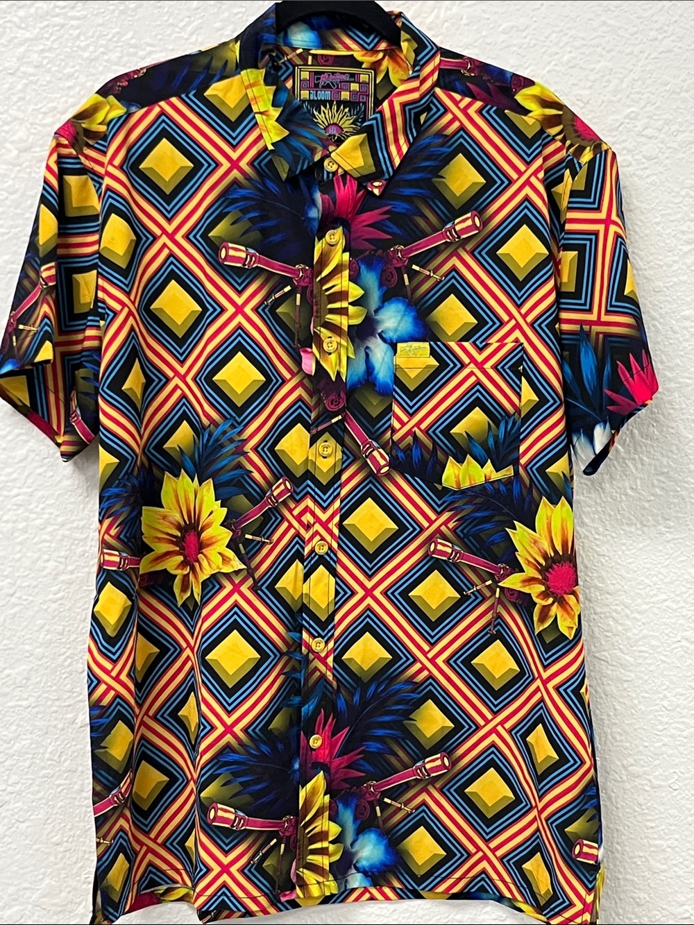 Retro Bloom Yellow and Blue Casual Button Down Shirt with Geometric Flair
#1070